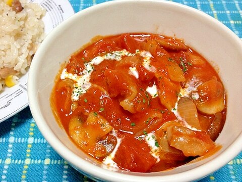 鶏モモ肉とトマトのストロガノフ